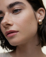 Load image into Gallery viewer, Le Hâle Bronzing Powder