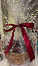 Load image into Gallery viewer, Mint-to-Be Gift Basket