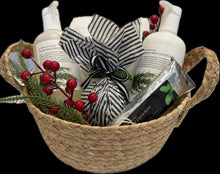 Load image into Gallery viewer, Mint-to-Be Gift Basket