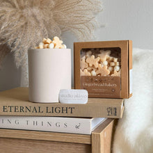 Load image into Gallery viewer, Gingerbread Bakery Wax Melt Scoopies | Holiday Nostalgia
