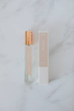 Load image into Gallery viewer, Wild Daisy | Perfume
