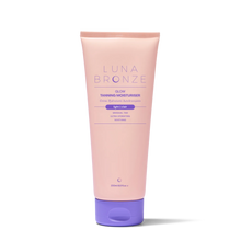 Load image into Gallery viewer, Glow Gradual Tanning Moisturiser
