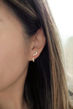 Load image into Gallery viewer, Julia Earrings - Clear
